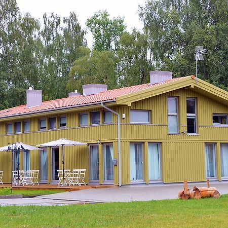 Karkse Apartman Pervalka Kültér fotó