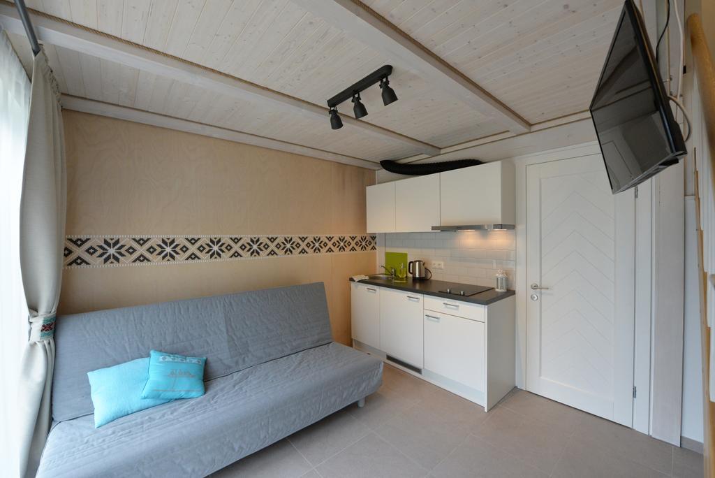 Karkse Apartman Pervalka Kültér fotó
